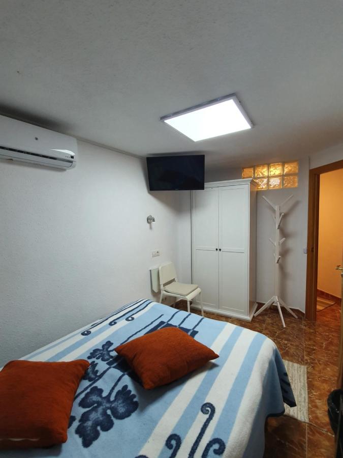 Cozy Rooms In Terraced House 丰希罗拉 外观 照片