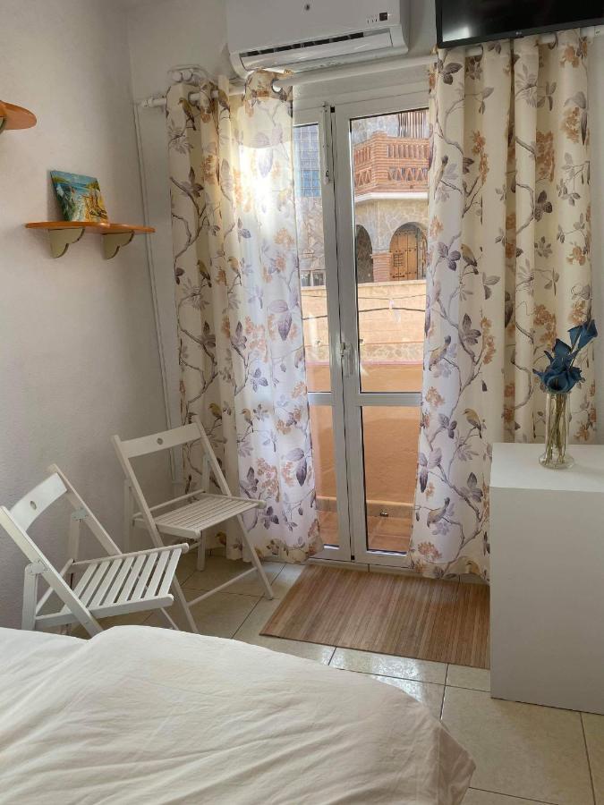 Cozy Rooms In Terraced House 丰希罗拉 外观 照片