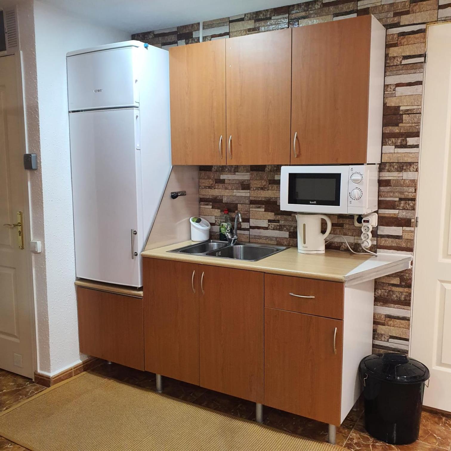 Cozy Rooms In Terraced House 丰希罗拉 外观 照片