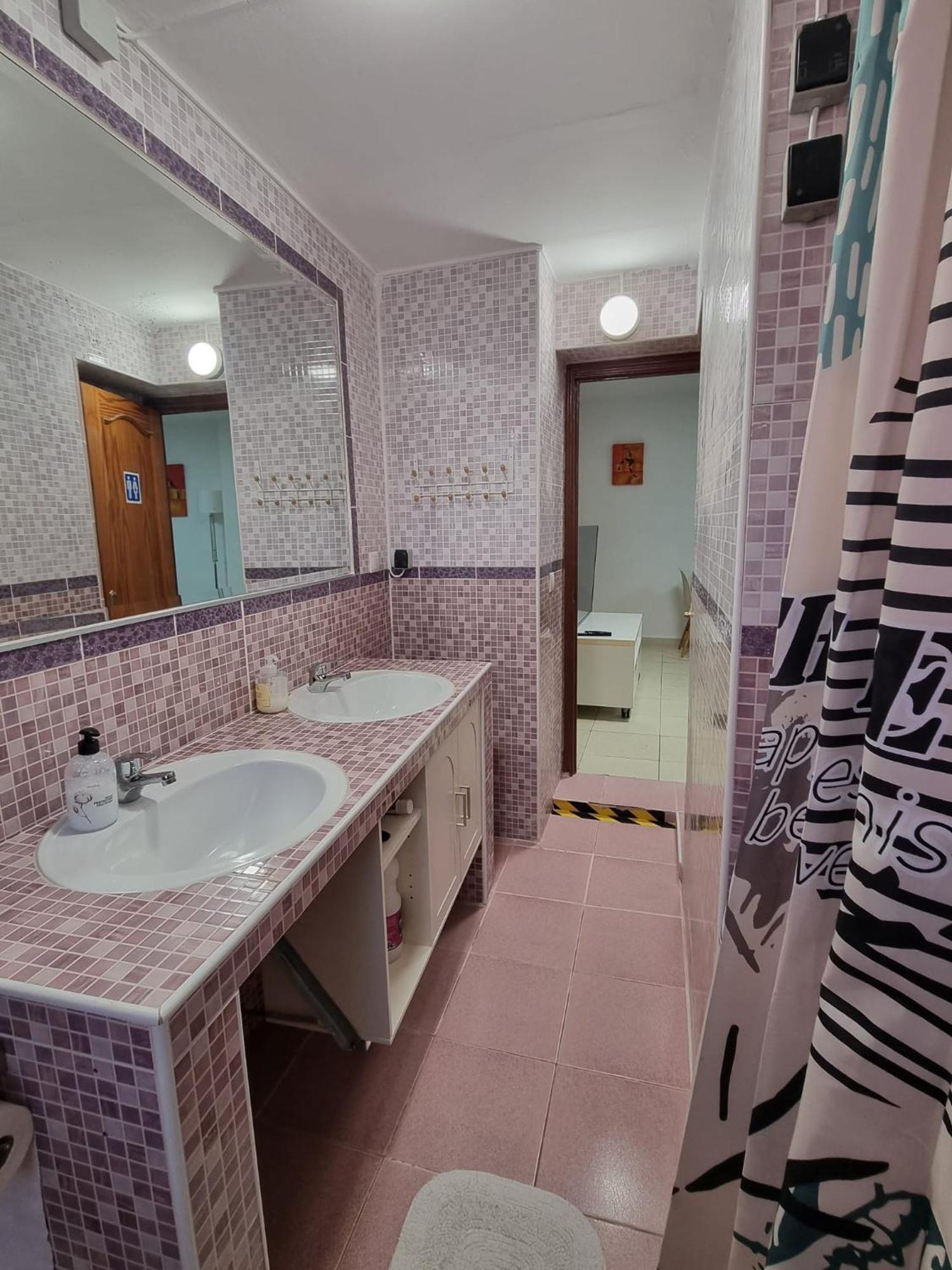 Cozy Rooms In Terraced House 丰希罗拉 外观 照片