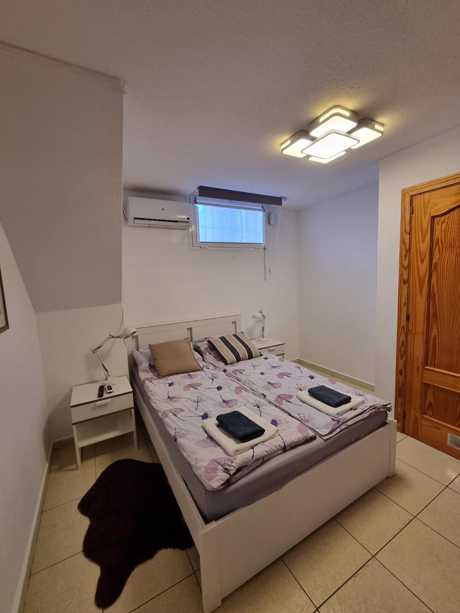 Cozy Rooms In Terraced House 丰希罗拉 外观 照片