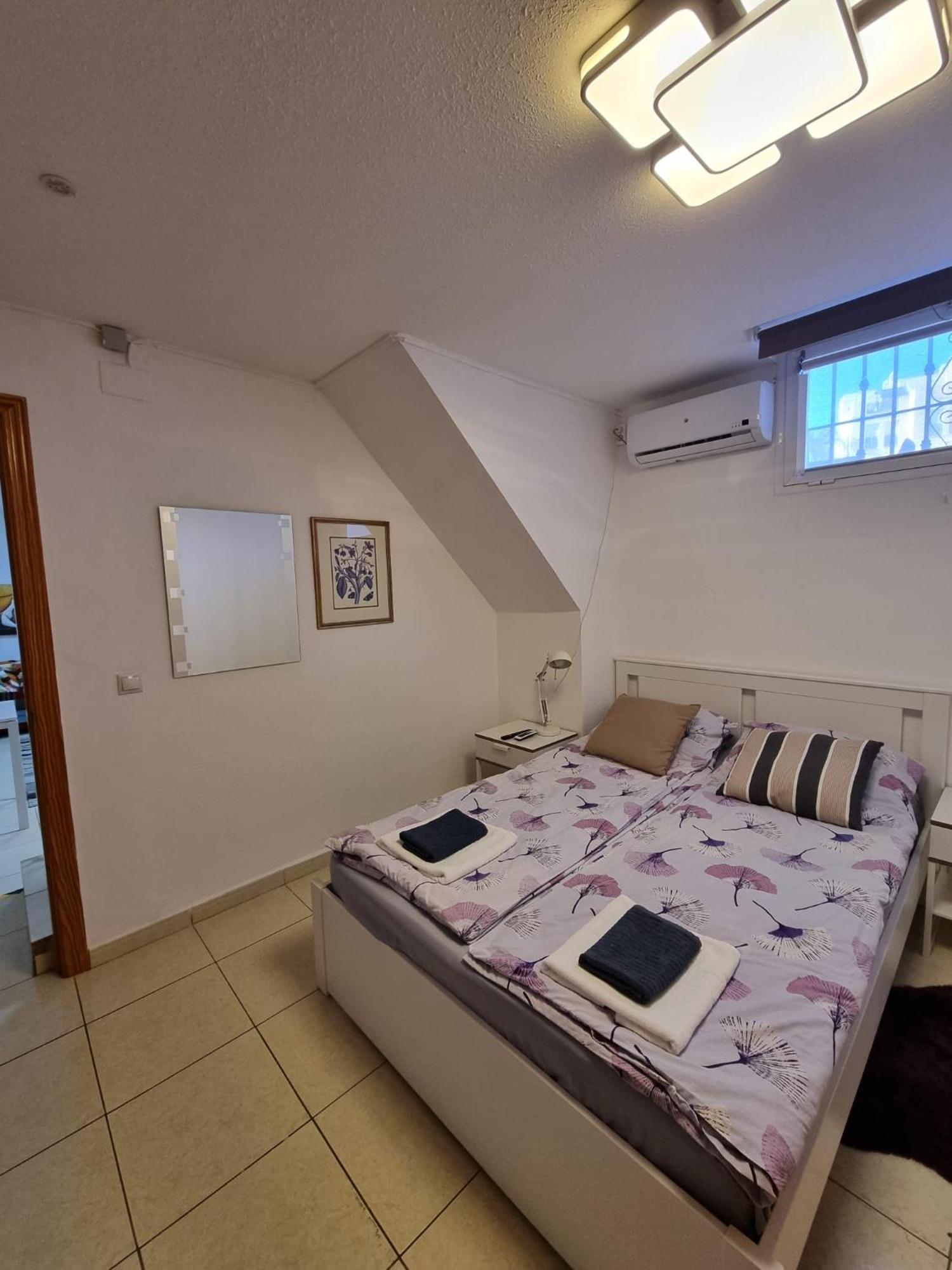 Cozy Rooms In Terraced House 丰希罗拉 外观 照片